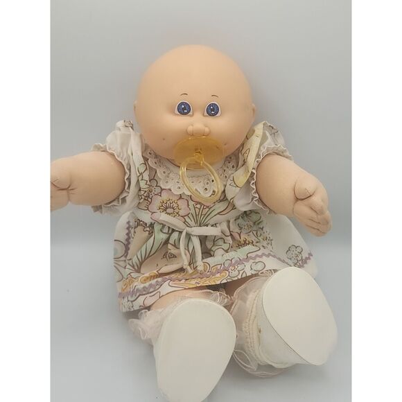 Cabbage Patch doll 1978 1982 Bald Preemie Baby With pacifier - Picture 7 of 10